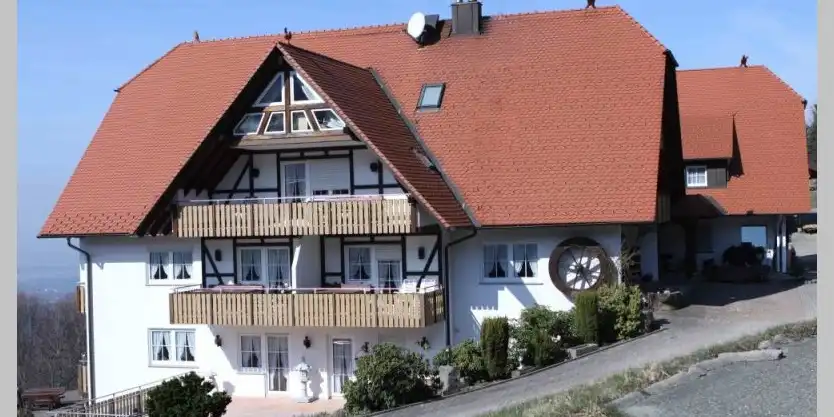 Wilderer Stube: Ein Blick auf die Gastfreundschaft und Kulinarik in Sasbachwalden